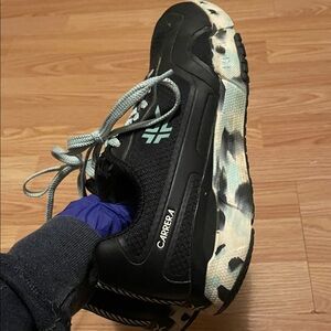 KURU Black and White Athletic Shoes